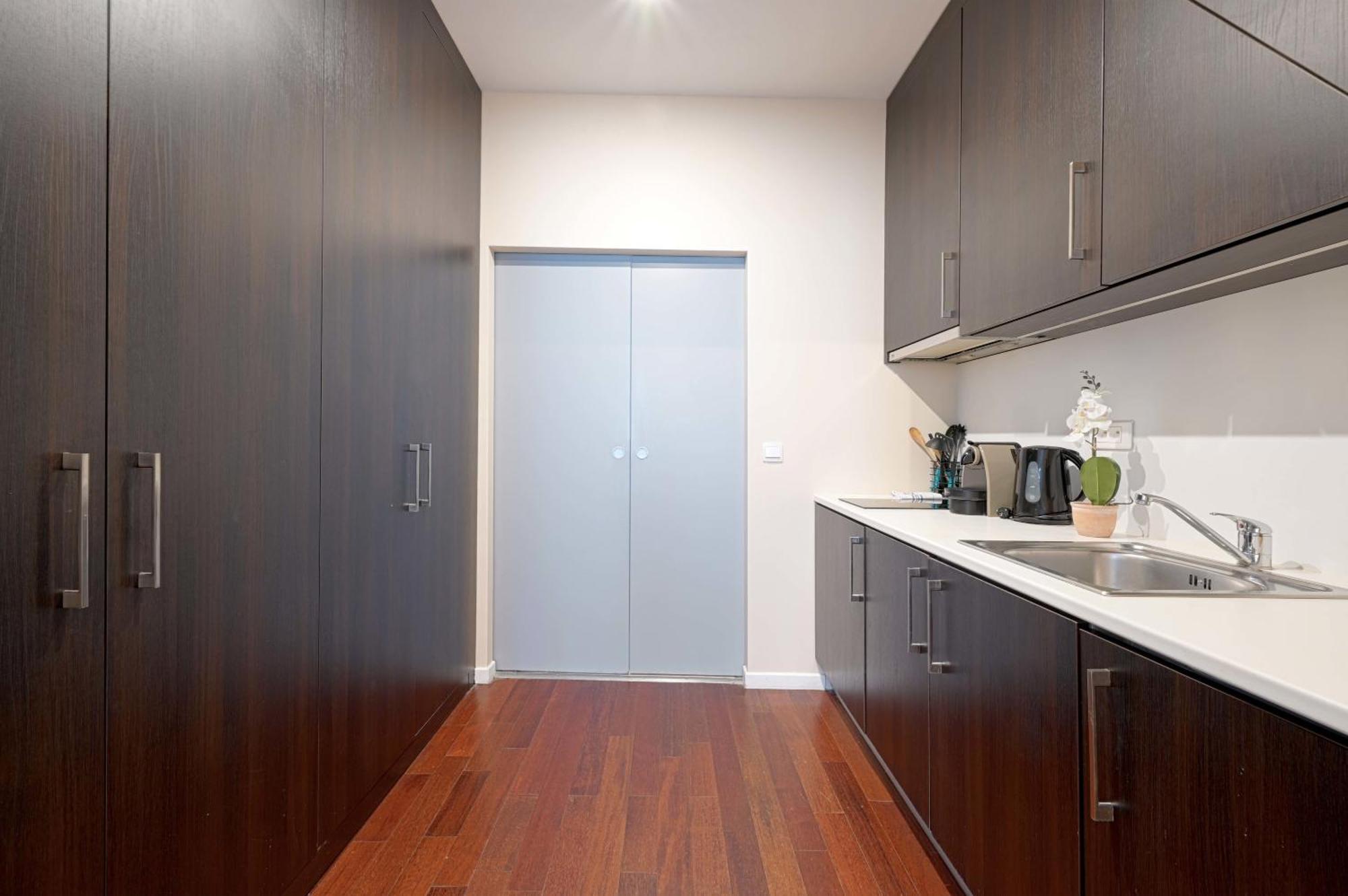 Large Modern Studio Close To The Eiffel Tower And Paris Highlights Apartman Kültér fotó
