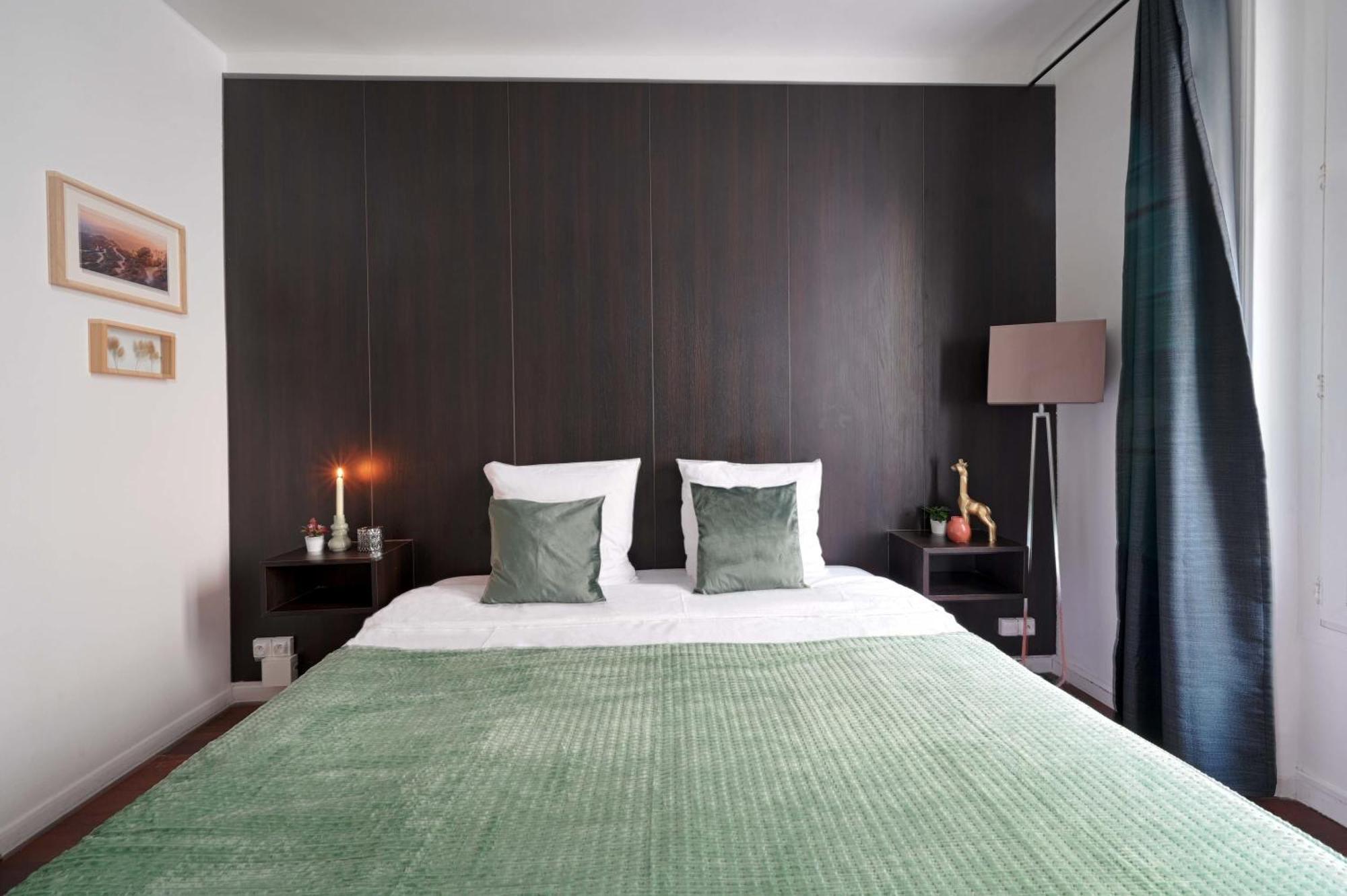 Large Modern Studio Close To The Eiffel Tower And Paris Highlights Apartman Kültér fotó